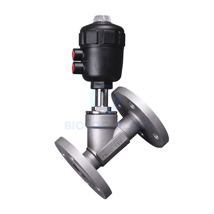 Pneumatic flange angle seat valve